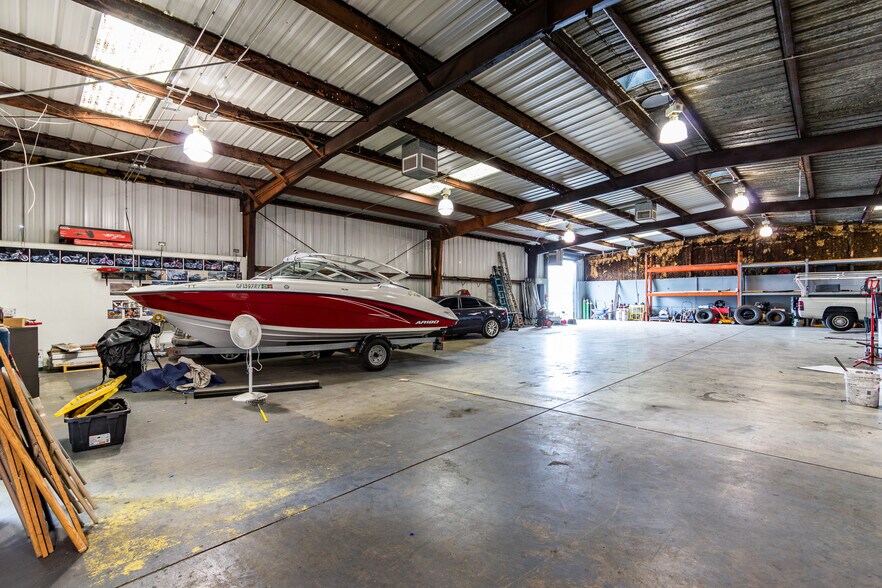 More Photos Of 448 S Pershing Ave, San Bernardino Warehouse For Sale