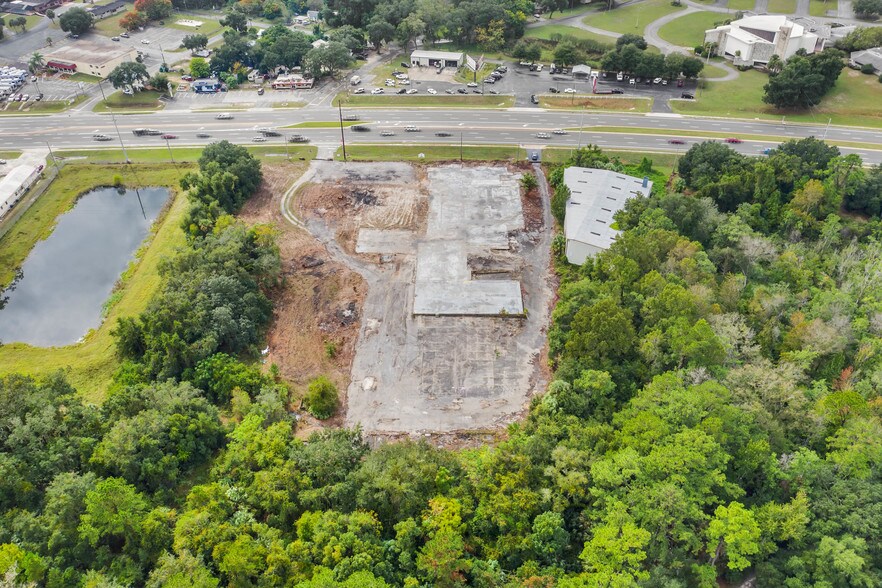 More Photos Of 3131 US Highway 441/27, Fruitland Park Warehouse For Sale