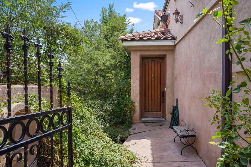 More Photos Of 2605 W Pikes Peak Ave, Colorado Springs Apartments For Sale