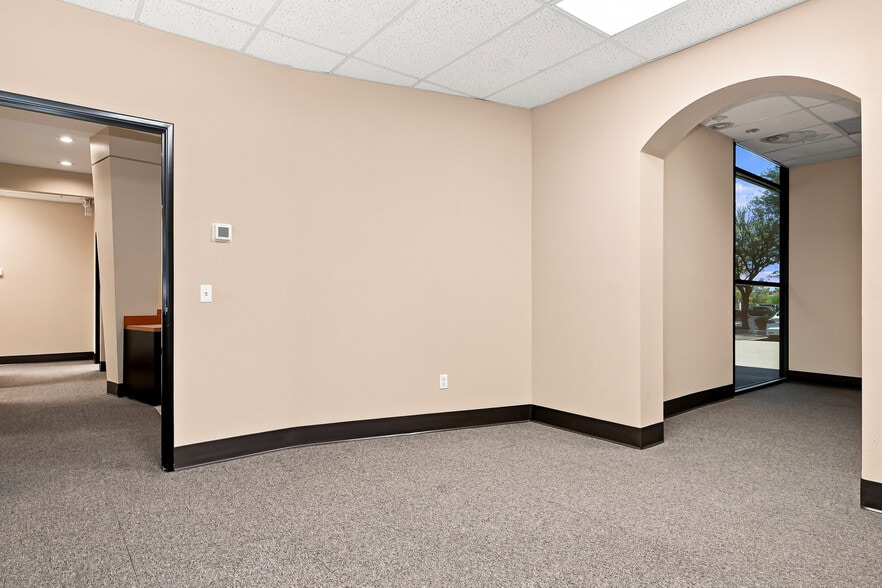 More Photos Of 2701 Crimson Canyon Dr, Las Vegas Light Manufacturing For Sale