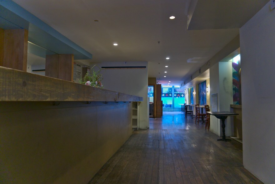 More Photos Of 111 W 17th St, New York Storefront Retail Office For Lease