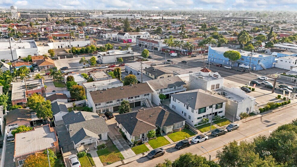 More Photos Of 2616 Broadway, Huntington Park Apartments For Sale