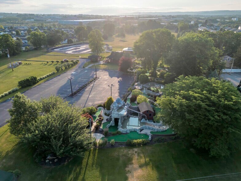 More Photos Of 3521 Sullivan Trl, Easton General Retail For Sale