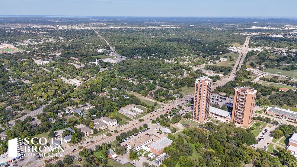 More Photos Of 415 University Drive, Denton Land For Sale