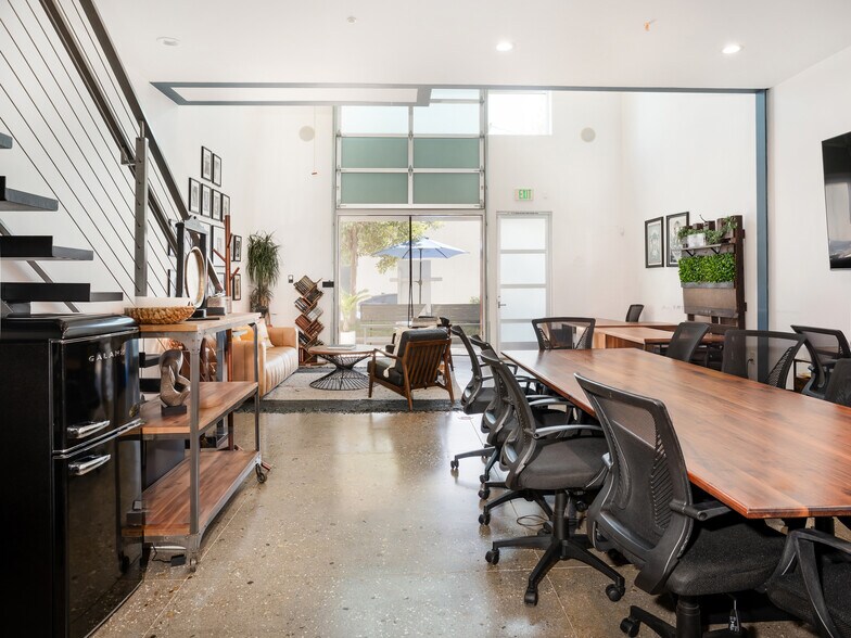More Photos Of 215 California St, El Segundo Office For Lease