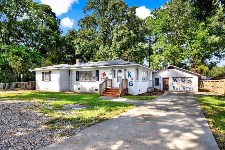 More Photos Of 4710 Augusta Rd, Savannah Flex For Sale