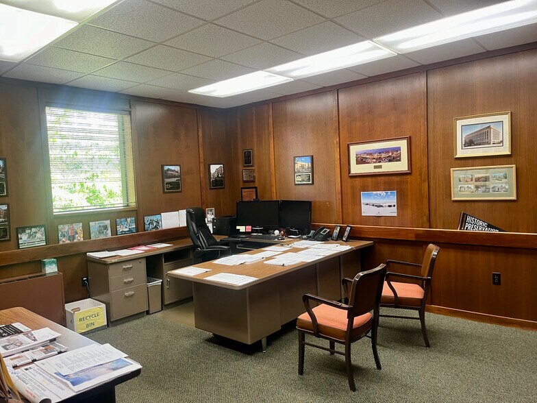 More Photos Of 2400 Sutherland Ave, Knoxville Office For Lease