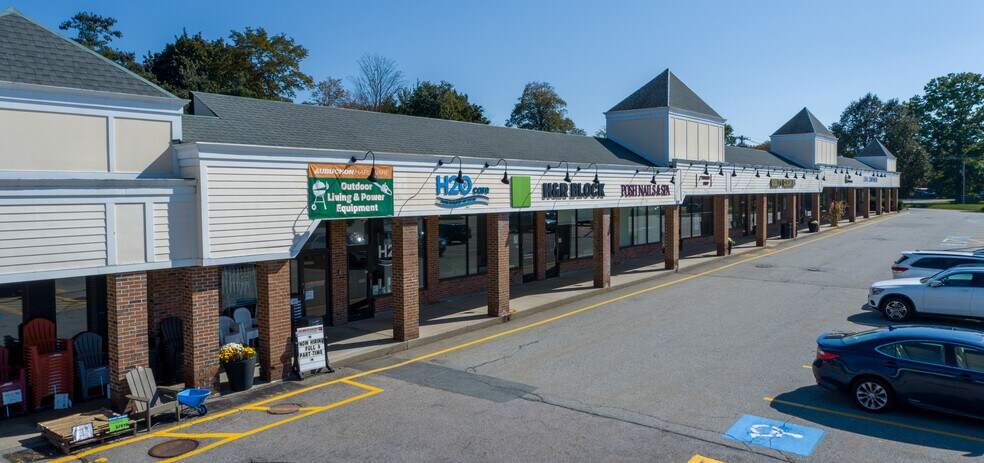 More Photos Of 117-127 Great Rd, Stow Unknown For Lease