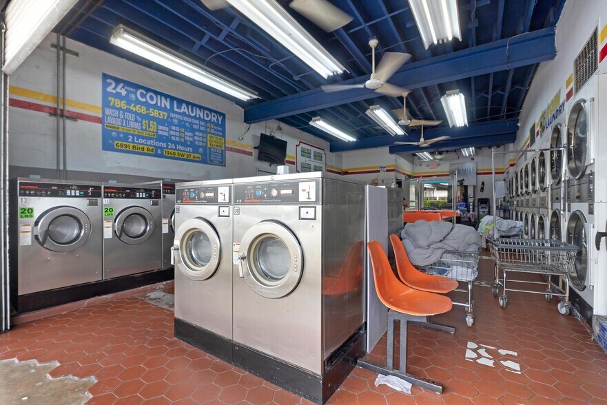 More Photos Of 6891 SW 40th St, Miami Storefront Retail Office For Sale