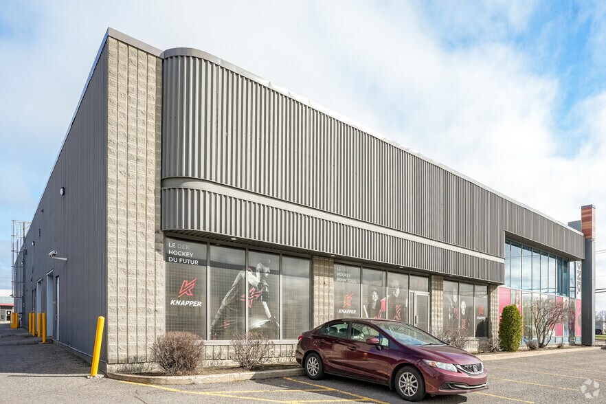 More Photos Of 909-915 Pierre-Bertrand, Québec General Retail For Lease