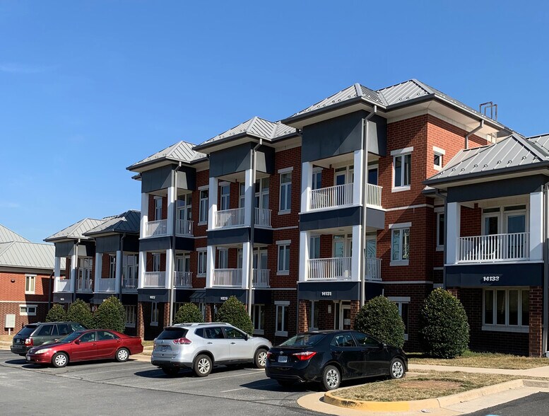 Primary Photo Of 14141 Robert Paris Ct, Chantilly Medical For Lease
