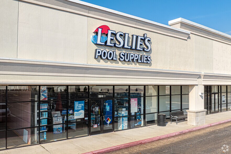 More Photos Of 61101-61125 Airport Rd, Slidell Unknown For Lease