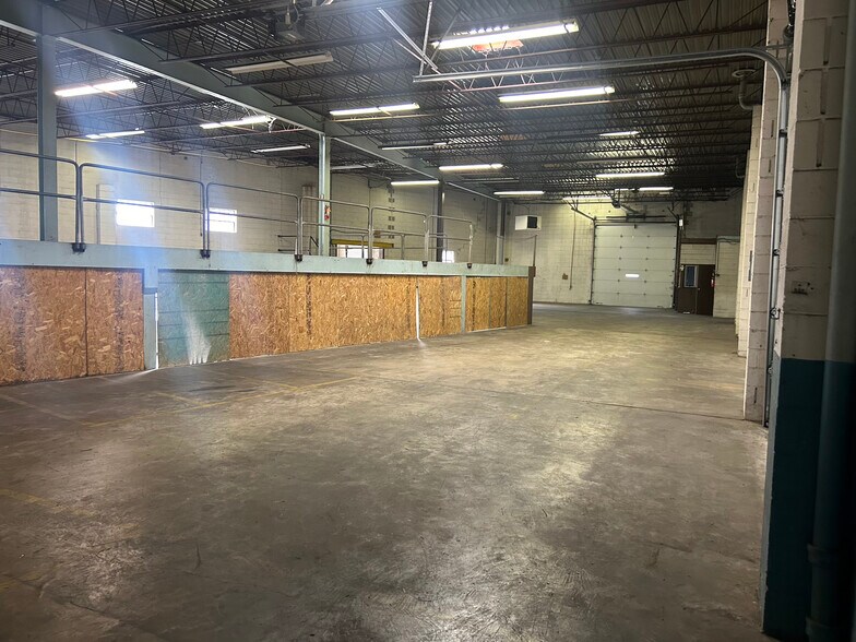 More Photos Of 113-115 N 5th St, Darby Warehouse For Sale