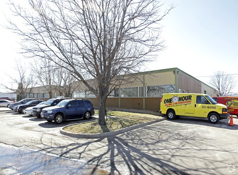 More Photos Of 1729 S Wadsworth Blvd, Lakewood Warehouse For Lease