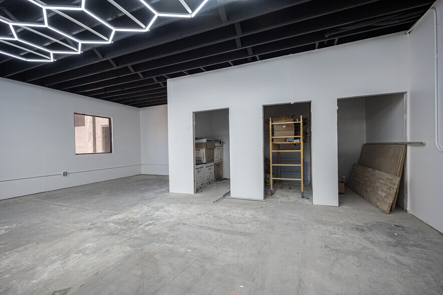 More Photos Of 2310-2315 Western Ave, Las Vegas Warehouse For Lease
