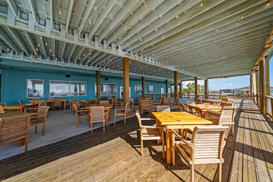 More Photos Of 4236 Laguna Shores Rd, Corpus Christi Restaurant For Sale