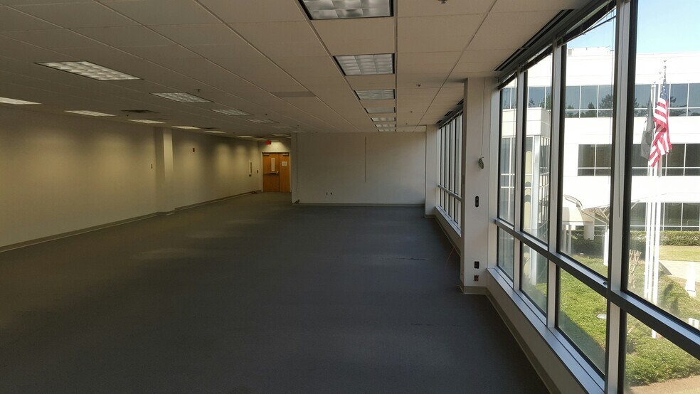 More Photos Of 700 Westpark Dr, Peachtree City Office For Lease