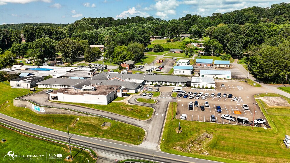 More Photos Of 1362 S Main St, Ellijay Hospital For Lease