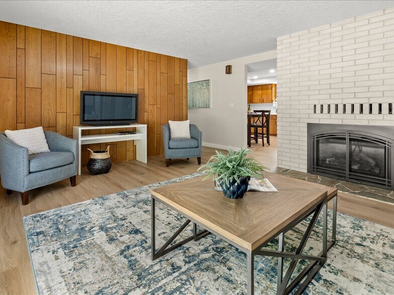 More Photos Of 115 NW Harmony Ln, Corvallis Specialty For Sale