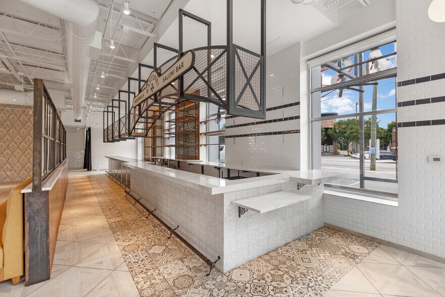 More Photos Of 887-891 Howell Mill Rd NW, Atlanta Restaurant For Lease