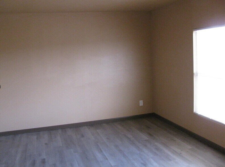 More Photos Of 12600 W US Highway 82, Savoy Apartments For Lease