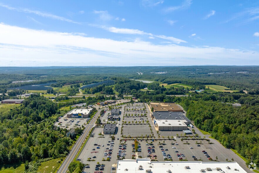 More Photos Of 83 Orchard Hill Park Dr, Leominster Office For Sale