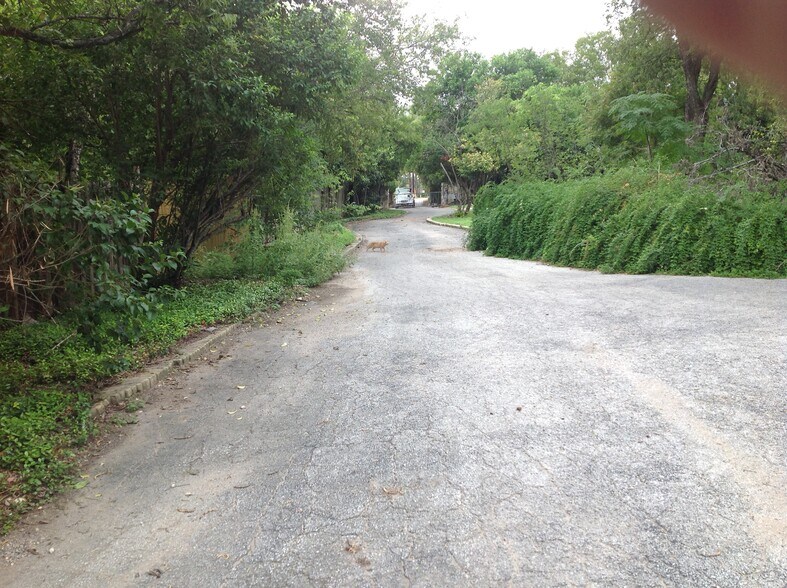 More Photos Of 9506 Perrin Beitel Rd, San Antonio Land For Lease