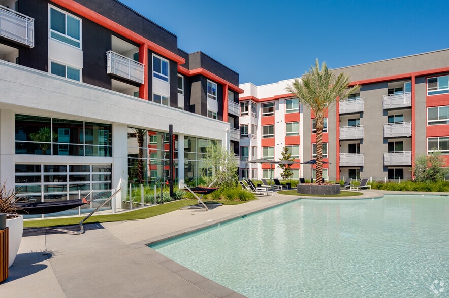 More Photos Of 1912 S Jacaranda St, Anaheim Apartments For Lease