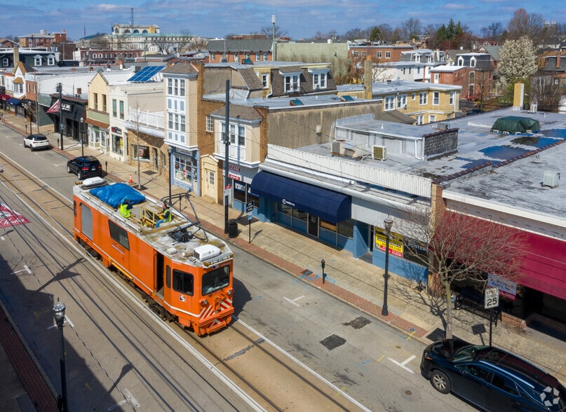 More Photos Of 31 E State St, Media Storefront For Lease