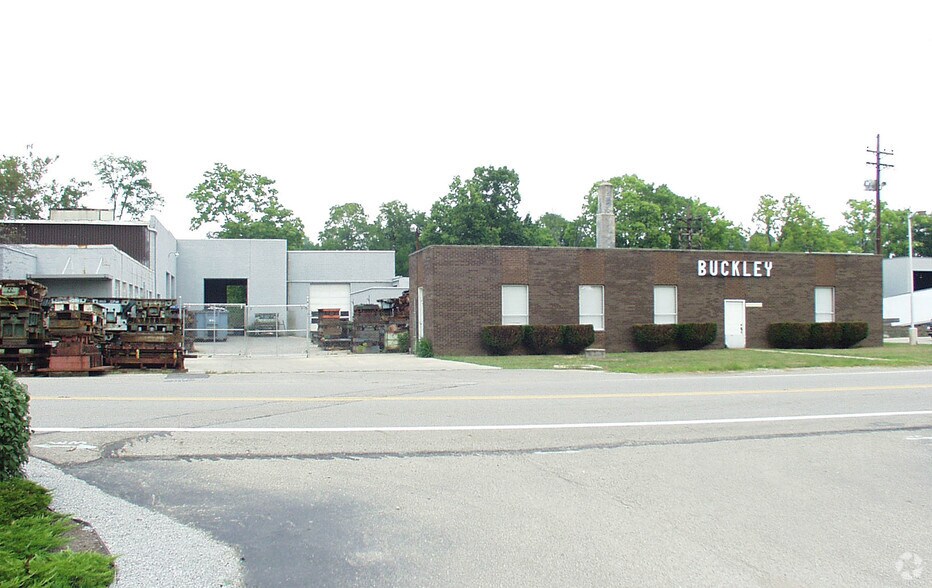 More Photos Of 148 Caldwell Dr, Cincinnati Manufacturing For Lease