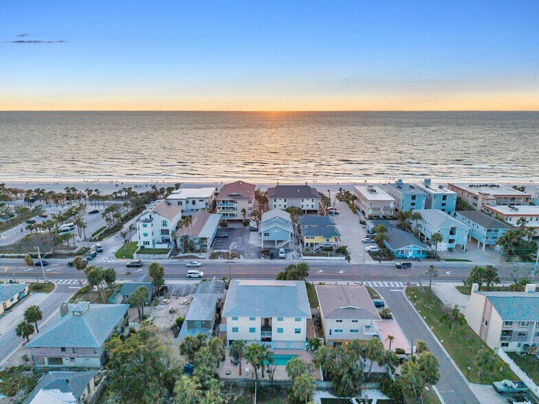 More Photos Of 1809 Gulf Blvd, Indian Rocks Beach Apartments For Sale