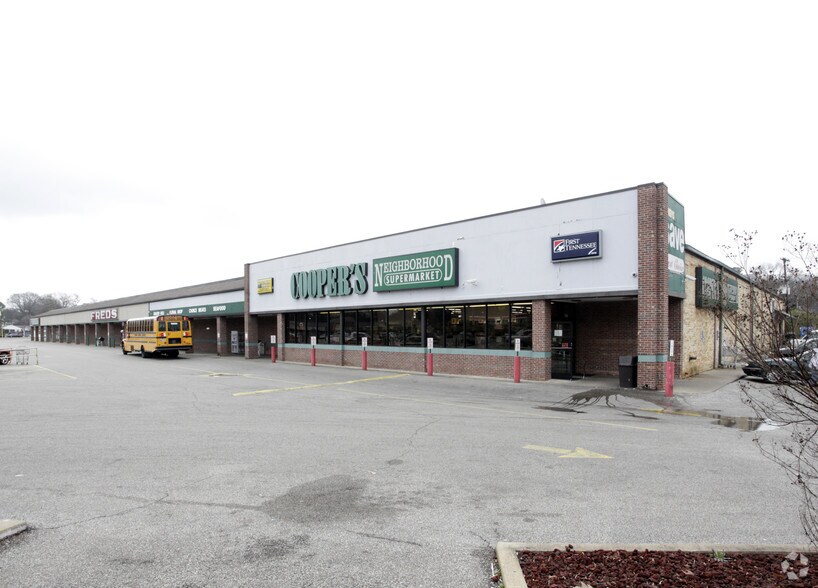 More Photos Of 4571-4601 Quince Rd, Memphis General Retail For Lease