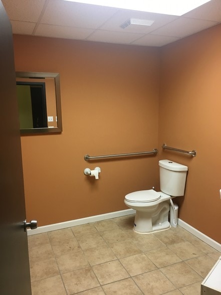 More Photos Of 99 Carleton Ave, Islip Terrace Freestanding For Sale