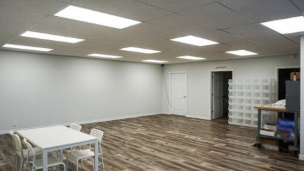 More Photos Of 1800 Woodfield Dr, Savoy Office For Lease