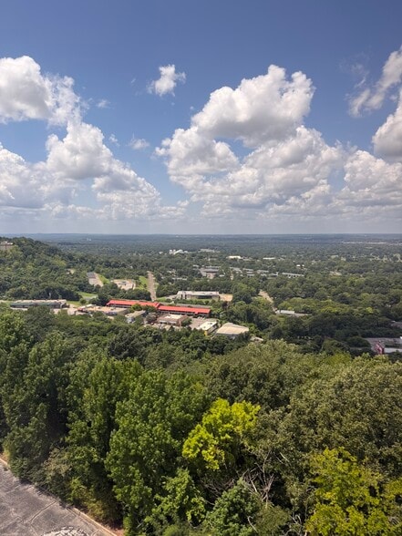 More Photos Of 530 Beacon Pky W, Birmingham Office For Sale