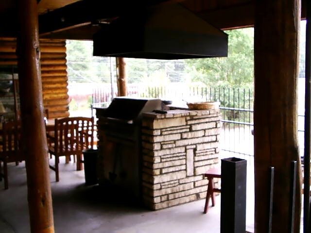 More Photos Of 102 Park Ave, Ruidoso Hotel For Sale