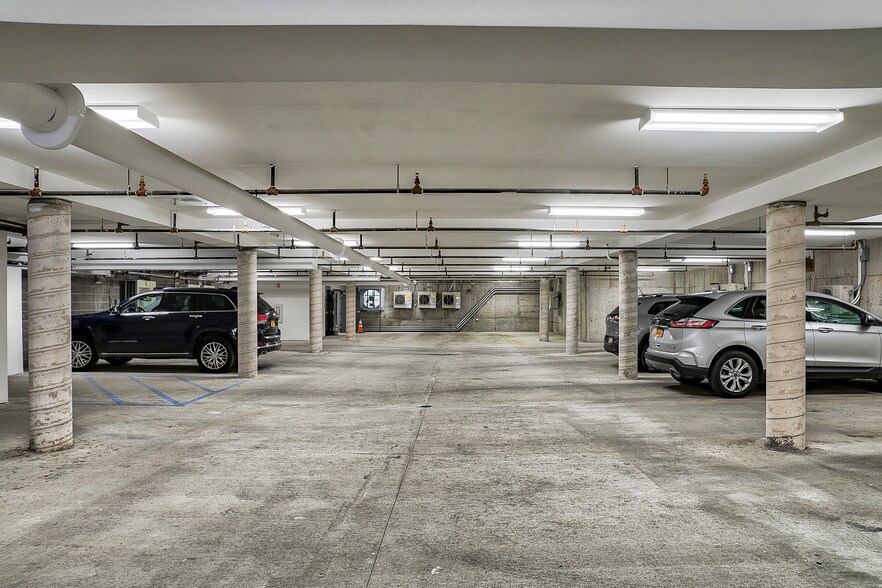 More Photos Of 77A Excelsior Ave, Saratoga Springs Apartments For Lease