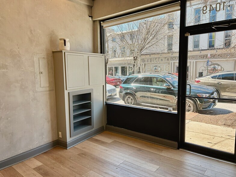 More Photos Of 1049 S Charles St, Baltimore Storefront Retail Residential For Lease