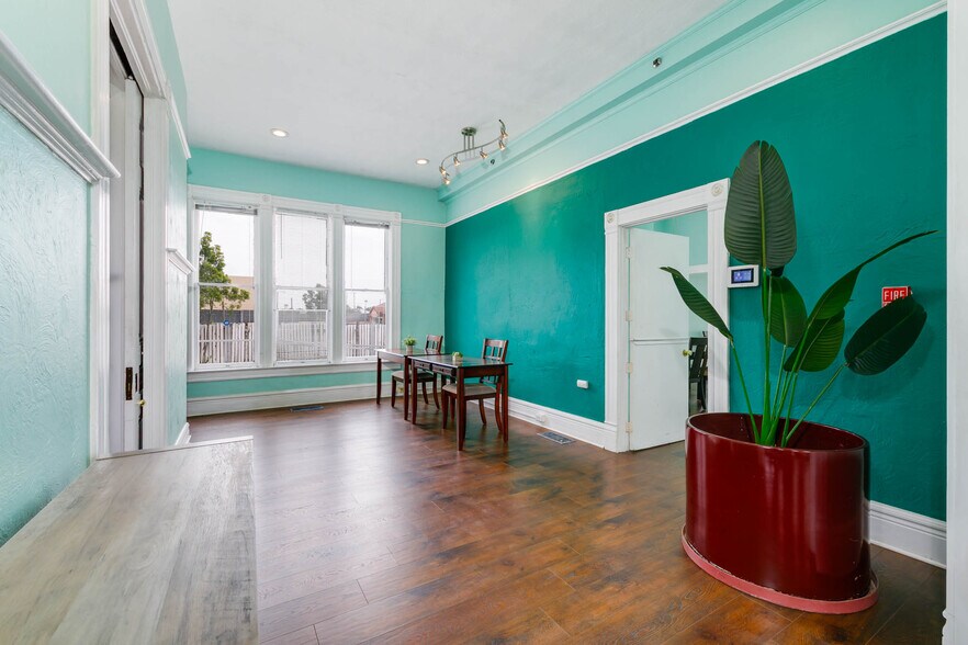 More Photos Of 961 W Holt Blvd, Ontario Medical For Sale