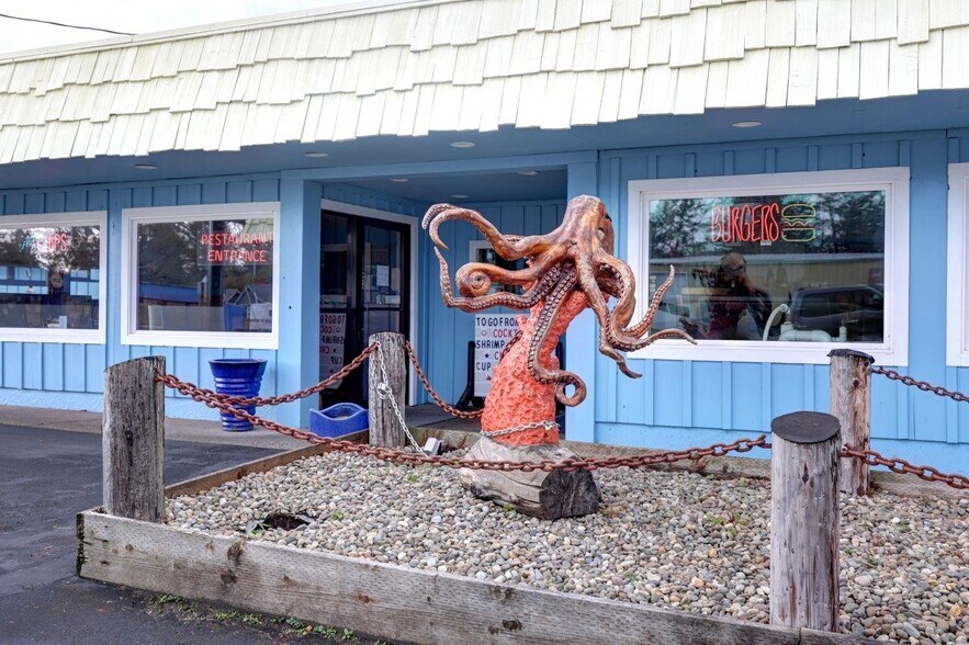 More Photos Of 1917 Pacific Ave, Long Beach Restaurant For Sale