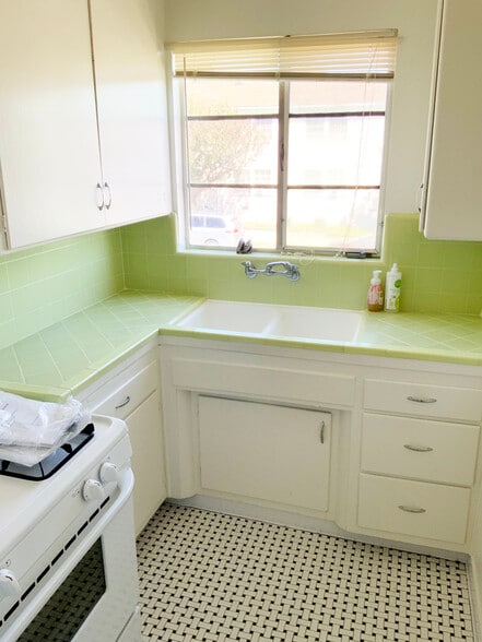 More Photos Of 11747-11753 Moorpark St, Studio City Apartments For Sale