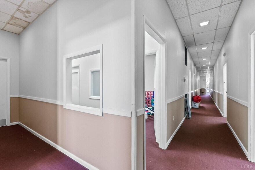 More Photos Of 19 Wadsworth St, Lynchburg Storefront Retail Office For Sale