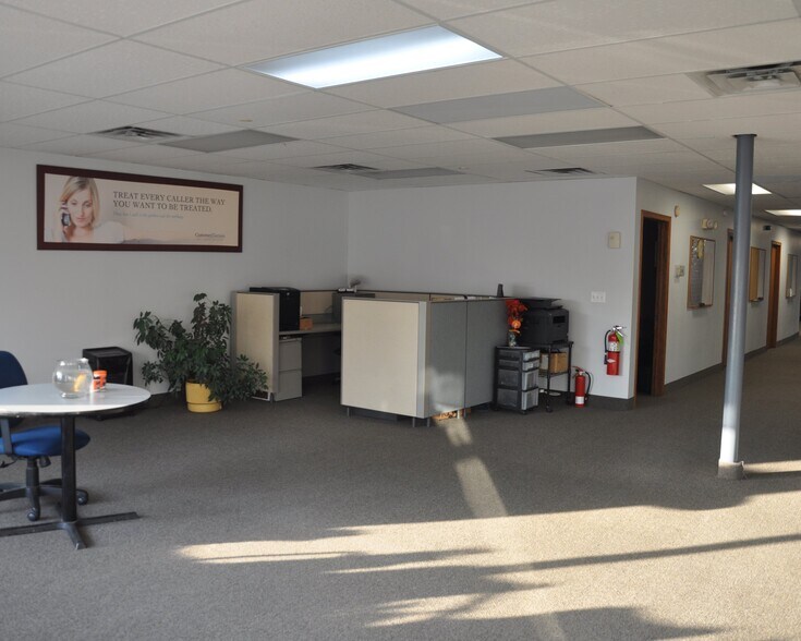 More Photos Of 161 4th Ave N, Foley Office For Lease