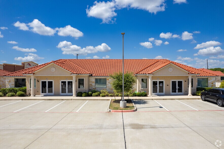 More Photos Of 7070 Knights Ct, Missouri City Medical For Lease