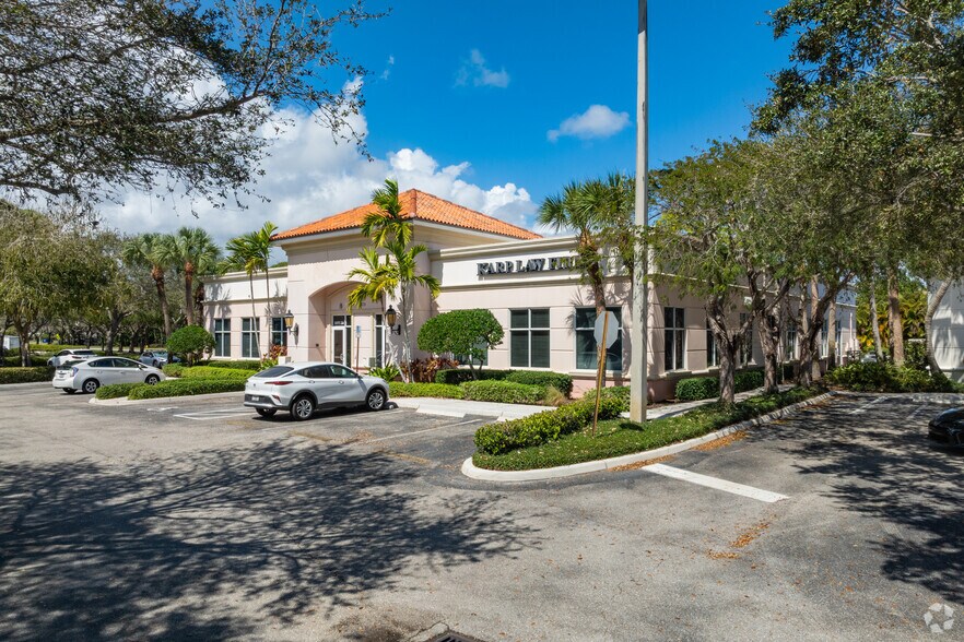 More Photos Of 2875 Pga Blvd, Palm Beach Gardens Office For Lease