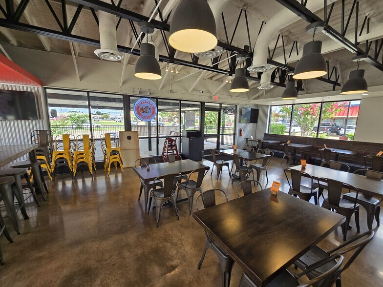 More Photos Of 4232 Highway 6 N, Houston Fast Food For Sale