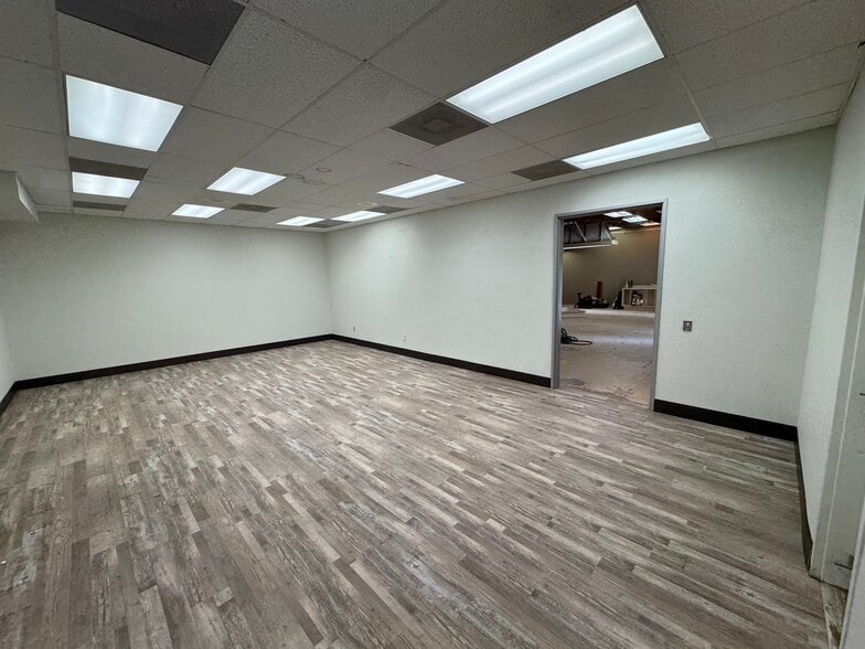 More Photos Of 3853 Taylor Rd, Loomis Unknown For Lease