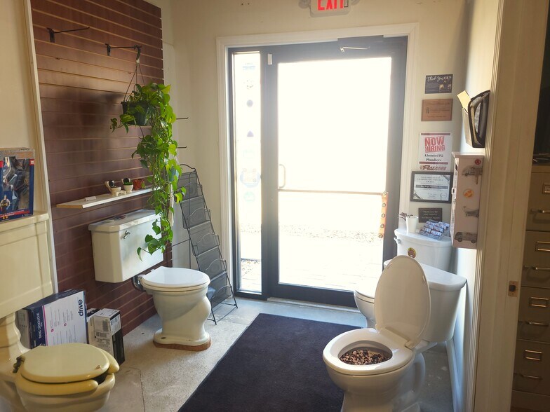 More Photos Of 400 Talcottville Rd, Vernon Rockville Office For Lease