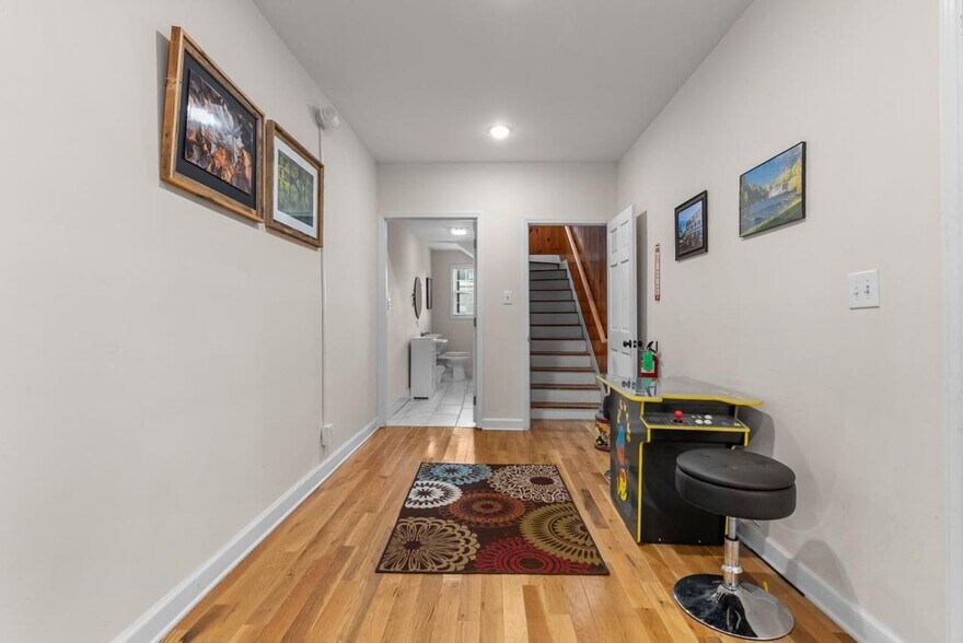 More Photos Of 509 W Main St, Fries Hotel For Sale