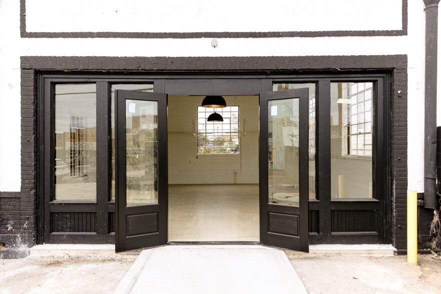 More Photos Of 609 2nd, Macon-Bibb General Retail For Lease